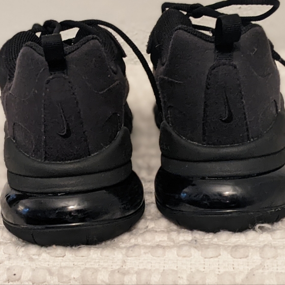 Boys Nike Shoes - Picture 6 of 9